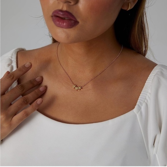 Gold 14k Gold Plated Three Star Pendant Chain Necklace - Picture 2 of 4